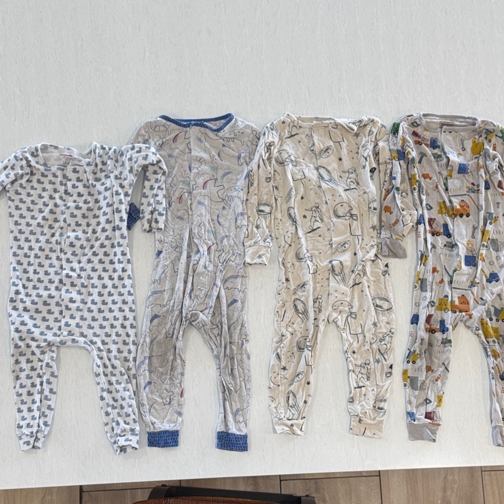 Magnetic Me lot of 4 Onesies 12-18 months Modal Cotton